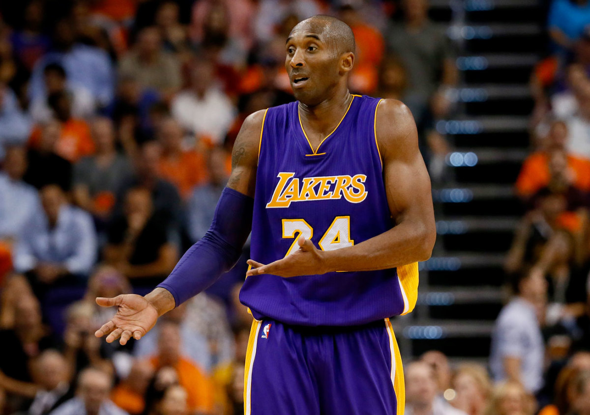 Kobe-Bryant-2014-1029(2)-foul-face-react.jpg